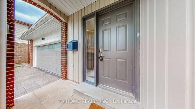 31 Stubbswood Sq, House detached with 3 bedrooms, 4 bathrooms and 6 parking in Toronto ON | Image 12