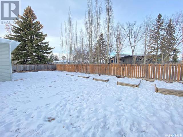 636 Elgin Street, House detached with 4 bedrooms, 2 bathrooms and null parking in Weyburn SK | Image 28