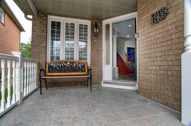 150 Prairie Rose Circ, House detached with 3 bedrooms, 2 bathrooms and 3 parking in Brampton ON | Image 5