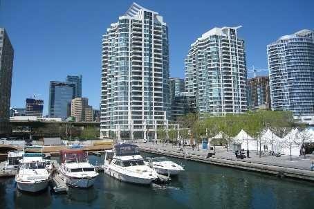 1001 - 228 Queens Quay Ave W, Condo with 1 bedrooms, 1 bathrooms and null parking in Toronto ON | Image 1