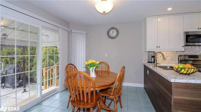 8 Tomlin Court, House detached with 3 bedrooms, 3 bathrooms and 6 parking in Barrie ON | Image 19