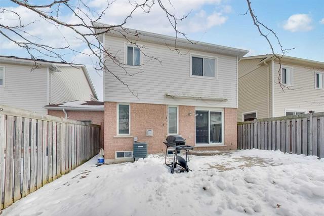 16 Succession Cres, House attached with 4 bedrooms, 3 bathrooms and 2 parking in Barrie ON | Image 15