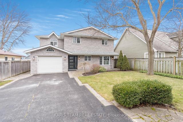 927 Barry Ave, House detached with 4 bedrooms, 3 bathrooms and 9 parking in Innisfil ON | Image 1