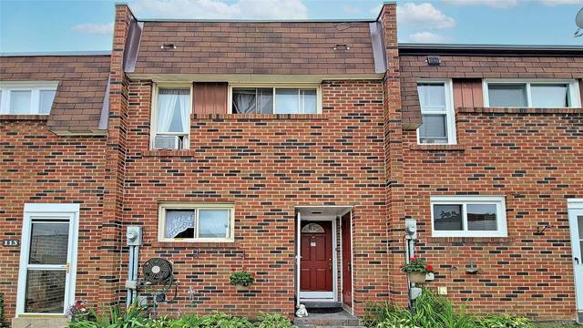 111 Wales Ave, Townhouse with 3 bedrooms, 3 bathrooms and 1 parking in Markham ON | Image 1