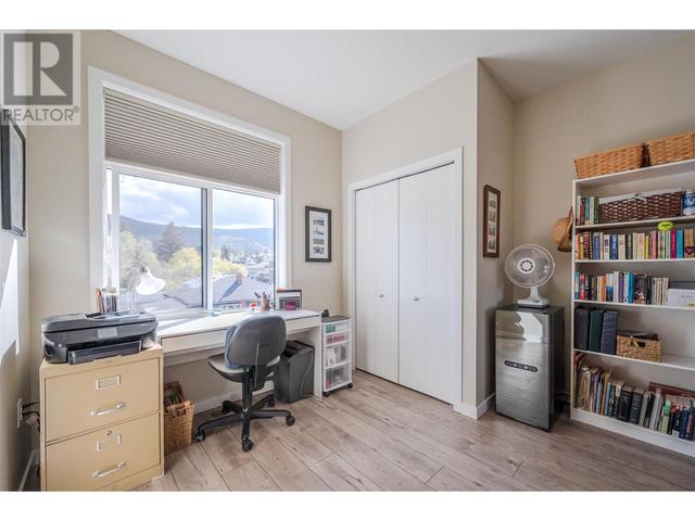 120 - 388 Eckhardt Avenue E, House attached with 3 bedrooms, 1 bathrooms and 4 parking in Penticton BC | Image 27
