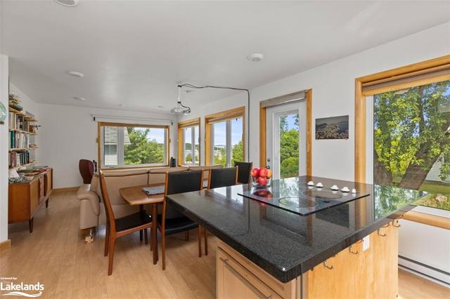 Kitchen with back yard access | Image 4
