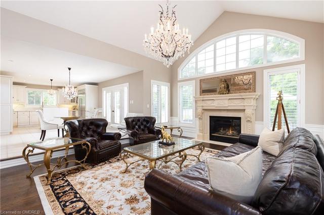 956 Halsham Court, House detached with 4 bedrooms, 2 bathrooms and 8 parking in Mississauga ON | Image 11