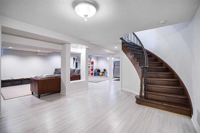 9 Laberta Crt, House detached with 6 bedrooms, 5 bathrooms and 6 parking in Markham ON | Image 21