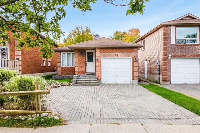 39 Ferguson Dr, House detached with 2 bedrooms, 2 bathrooms and 3 parking in Barrie ON | Image 1