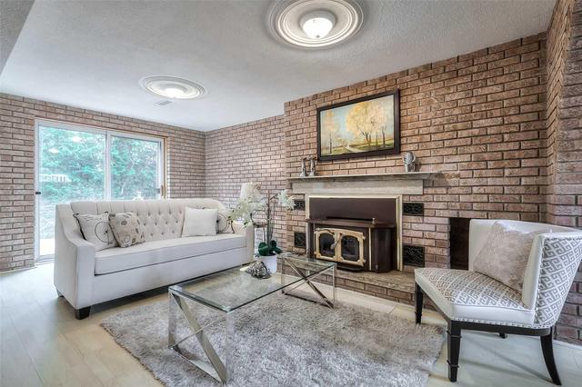 128 Marla Crt, House detached with 3 bedrooms, 3 bathrooms and 4 parking in Richmond Hill ON | Image 14