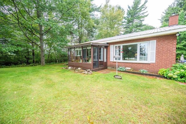 1296 Lower Craigmont Road, House detached with 2 bedrooms, 2 bathrooms and 4 parking in Madawaska Valley ON | Image 9