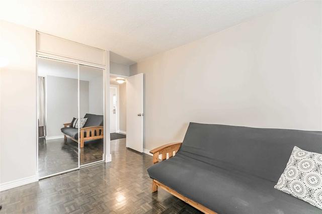 1402 - 25 Sunrise Ave, Condo with 3 bedrooms, 2 bathrooms and 1 parking in Toronto ON | Image 8