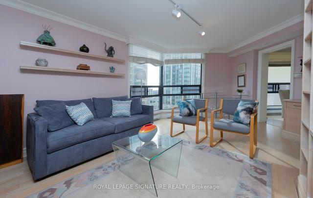 801 - 240 Heath St W, Condo with 2 bedrooms, 2 bathrooms and 2 parking in Toronto ON | Image 10