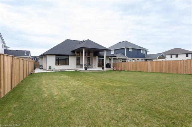 46 Cedarvale Lane, House detached with 3 bedrooms, 2 bathrooms and 8 parking in Southwold ON | Image 37