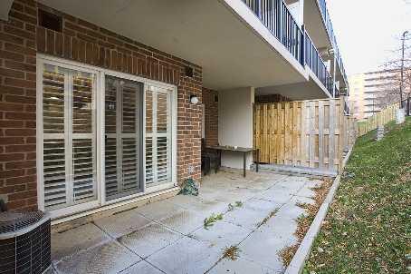 1002 - 3049 Finch Ave, Townhouse with 3 bedrooms, 2 bathrooms and 1 parking in Toronto ON | Image 8