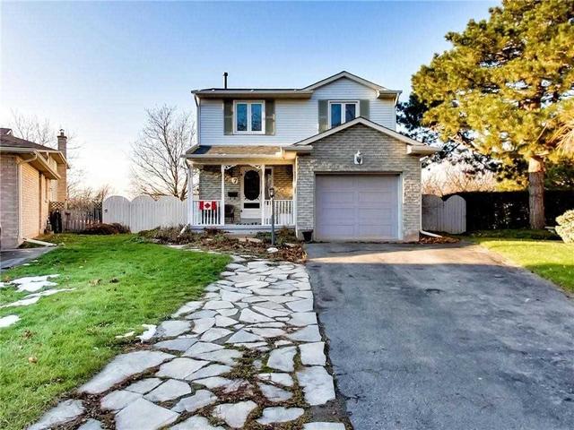 7 Buffalo Crt, House detached with 3 bedrooms, 2 bathrooms and 3 parking in Hamilton ON | Card Image