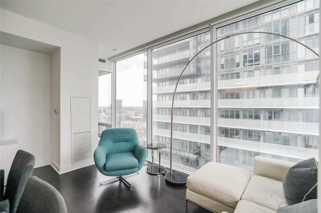 4309 - 15 Grenville St, Condo with 2 bedrooms, 1 bathrooms and 1 parking in Toronto ON | Image 7
