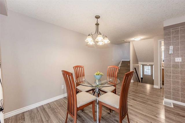 9 Snowdrop Cres, House attached with 3 bedrooms, 3 bathrooms and 3 parking in Kitchener ON | Image 2