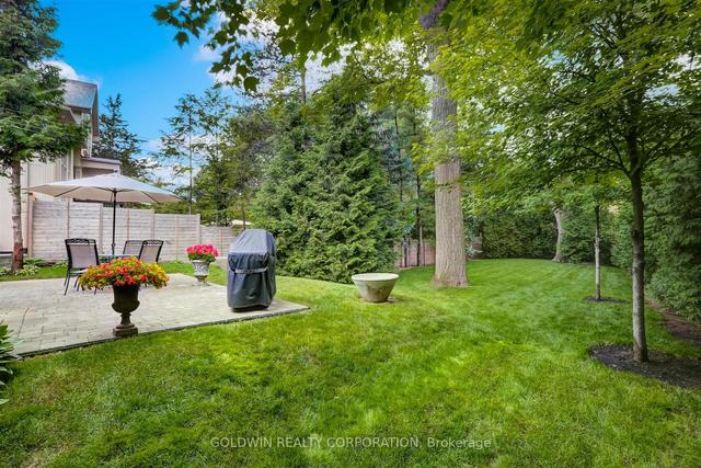 32 Anglesey Blvd, House detached with 3 bedrooms, 3 bathrooms and 8 parking in Toronto ON | Image 17