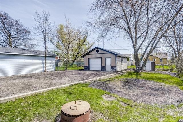 23 Blain Place, House detached with 3 bedrooms, 2 bathrooms and 7 parking in St. Catharines ON | Image 32