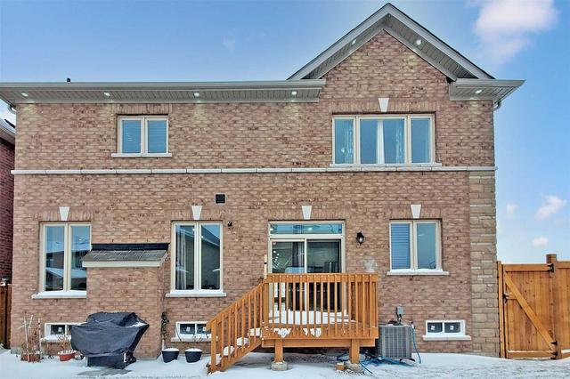 46 Dunley Cres, House detached with 5 bedrooms, 4 bathrooms and 6 parking in Brampton ON | Image 31
