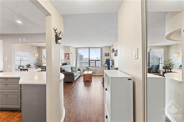 606 - 99 Holland Avenue, Condo with 2 bedrooms, 2 bathrooms and 1 parking in Ottawa ON | Image 5
