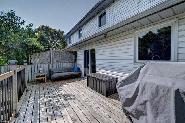 129 Poplar Drive, House semidetached with 3 bedrooms, 1 bathrooms and 3 parking in Cambridge ON | Image 27