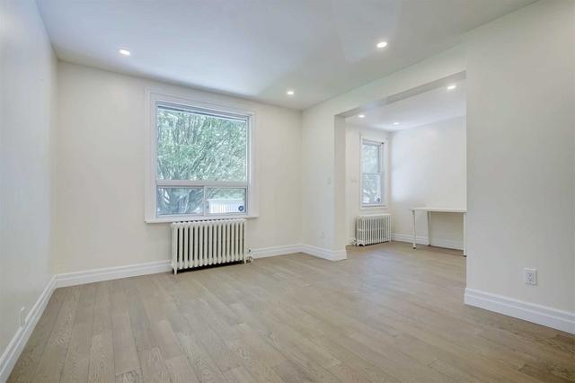 60 Twelfth St, House detached with 2 bedrooms, 2 bathrooms and 1 parking in Toronto ON | Image 35