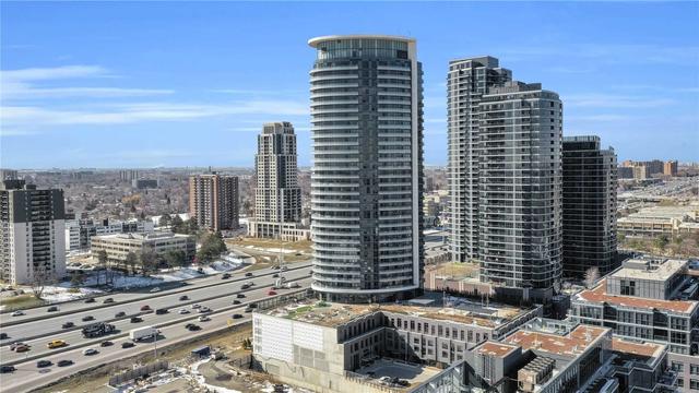 1010 - 30 Gibbs Rd, Condo with 2 bedrooms, 2 bathrooms and 1 parking in Toronto ON | Image 8