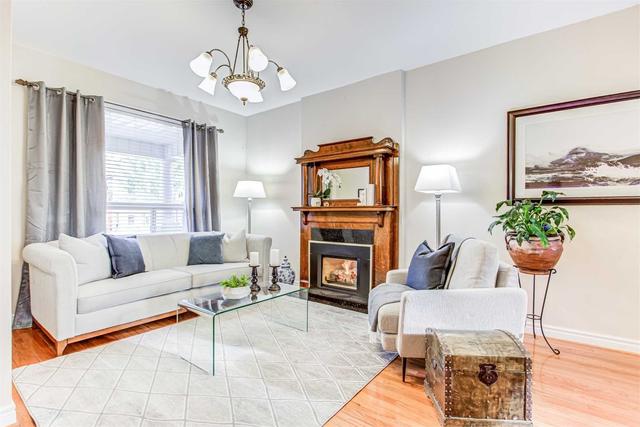 984 Ossington Ave, House semidetached with 3 bedrooms, 2 bathrooms and 2 parking in Toronto ON | Image 29