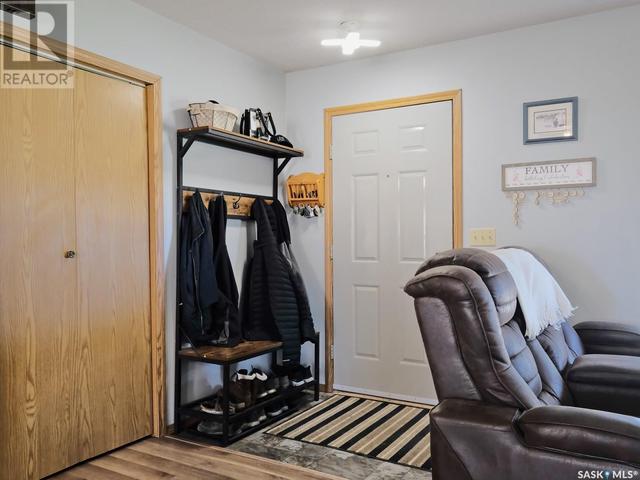 407 3rd Avenue E, House detached with 4 bedrooms, 2 bathrooms and null parking in Rosetown SK | Image 4