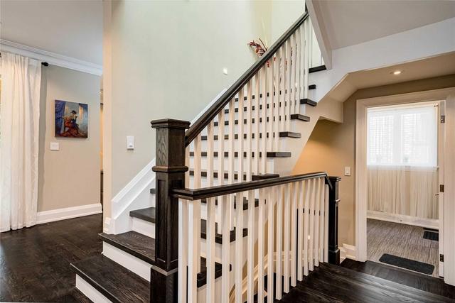 18 Holloway Rd, House detached with 4 bedrooms, 6 bathrooms and 6 parking in Toronto ON | Image 5