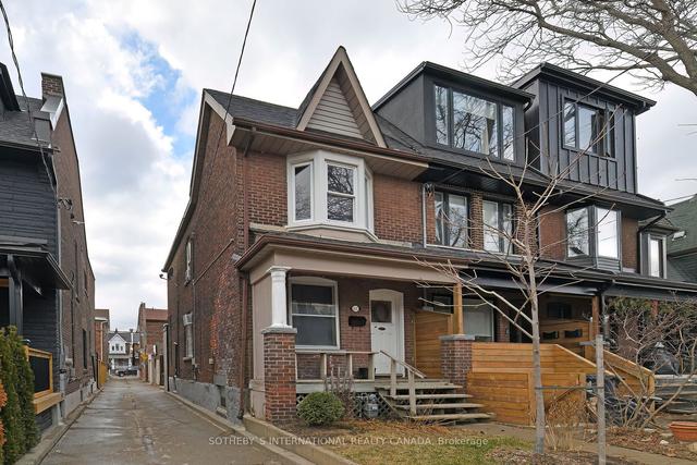 800 Shaw St, House attached with 3 bedrooms, 3 bathrooms and 1 parking in Toronto ON | Image 12