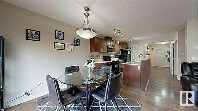 3016 16 Av Nw, House semidetached with 3 bedrooms, 2 bathrooms and 4 parking in Edmonton AB | Image 1