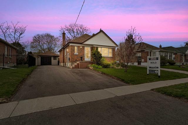 856 Mary St N, House detached with 2 bedrooms, 2 bathrooms and 6 parking in Oshawa ON | Image 29