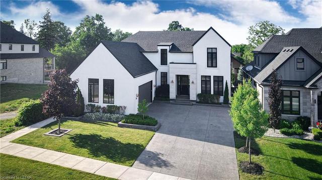 120 Carnegie Lane, House detached with 5 bedrooms, 4 bathrooms and 6 parking in London ON | Image 2