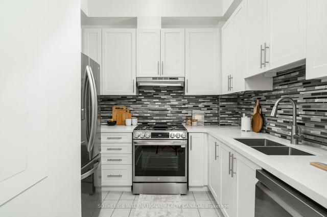 101 - 338 Davenport Rd, Townhouse with 2 bedrooms, 3 bathrooms and 1 parking in Toronto ON | Image 2