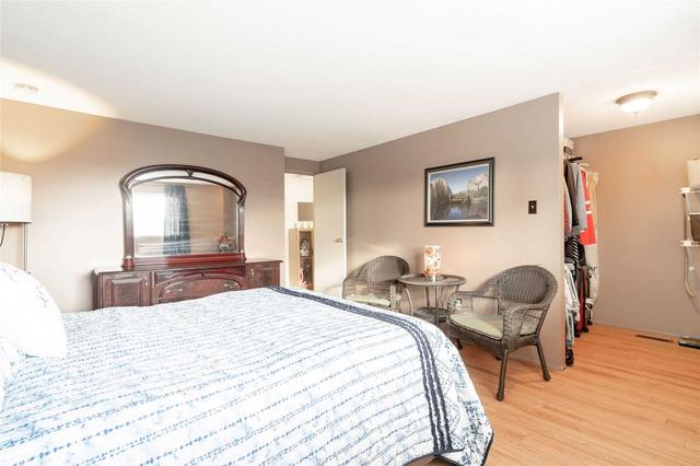 64 - 1558 Lancaster Dr, Townhouse with 3 bedrooms, 2 bathrooms and 2 parking in Oakville ON | Image 10