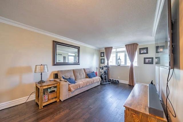 416 - 185 Legion Rd N, Condo with 2 bedrooms, 2 bathrooms and 1 parking in Toronto ON | Image 3