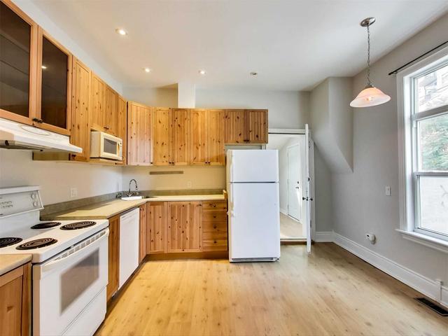 594 Indian Grve, House attached with 3 bedrooms, 2 bathrooms and 0 parking in Toronto ON | Image 26