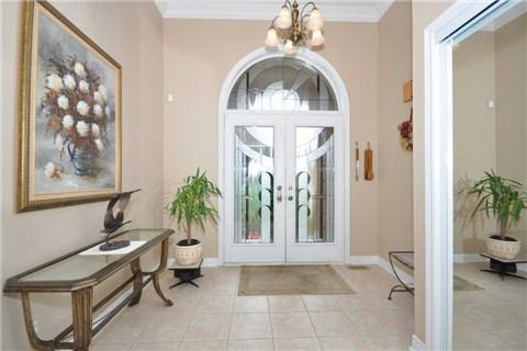 278 Forest Run Blvd, House detached with 3 bedrooms, 3 bathrooms and 4 parking in Vaughan ON | Image 3