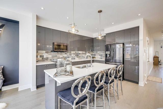 1124 Hamman Way, House semidetached with 4 bedrooms, 4 bathrooms and 2 parking in Milton ON | Image 3