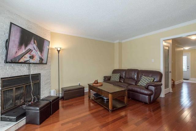 4201 Chadburn Cres, House detached with 4 bedrooms, 3 bathrooms and 2 parking in Mississauga ON | Image 6
