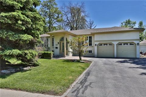1410 Rebecca St, House detached with 2 bedrooms, 3 bathrooms and 4 parking in Oakville ON | Image 1