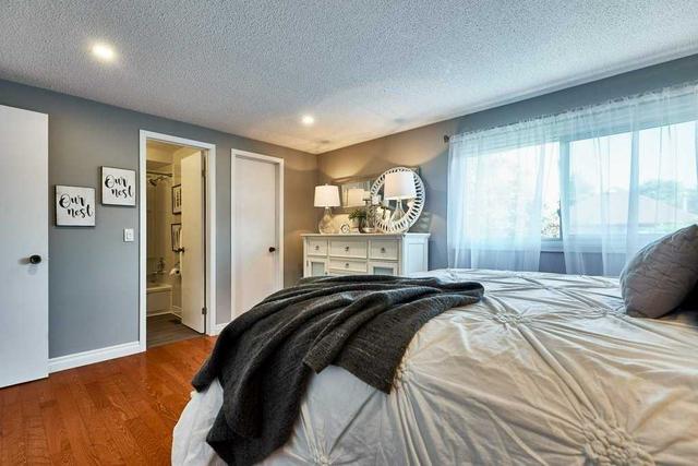4 Deverill Cres, House detached with 3 bedrooms, 3 bathrooms and 3 parking in Ajax ON | Image 14