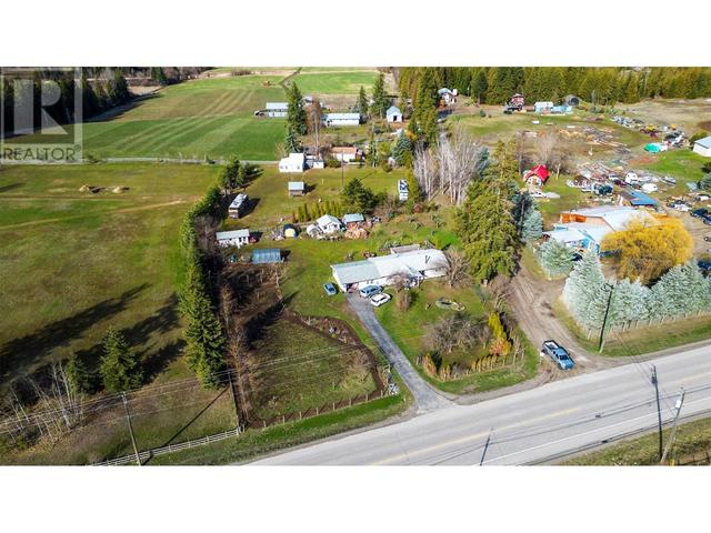 7024 Highway 97 B Highway, House detached with 3 bedrooms, 1 bathrooms and 4 parking in Columbia Shuswap D BC | Image 39
