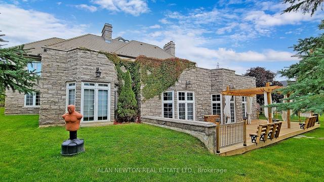 16 Finesse Crt, House detached with 4 bedrooms, 6 bathrooms and 15 parking in Richmond Hill ON | Image 28
