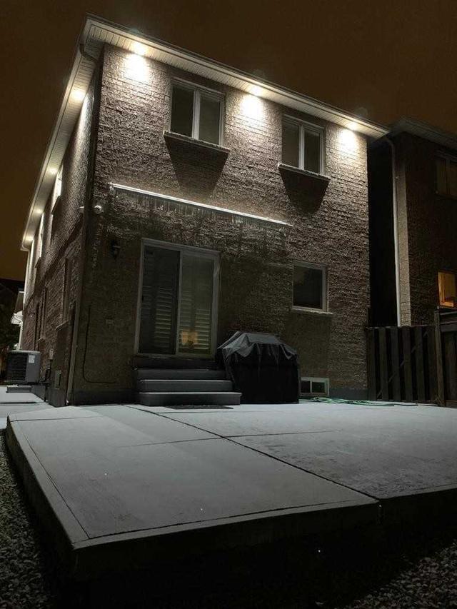 92 Laval St, House attached with 3 bedrooms, 3 bathrooms and 3 parking in Vaughan ON | Image 21