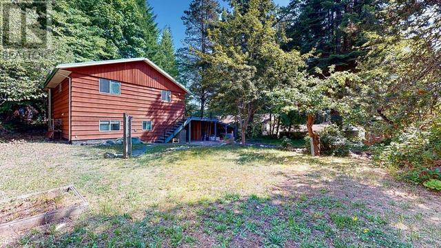 4838 Arthur Way, House detached with 3 bedrooms, 2 bathrooms and 3 parking in Sunshine Coast A BC | Image 36