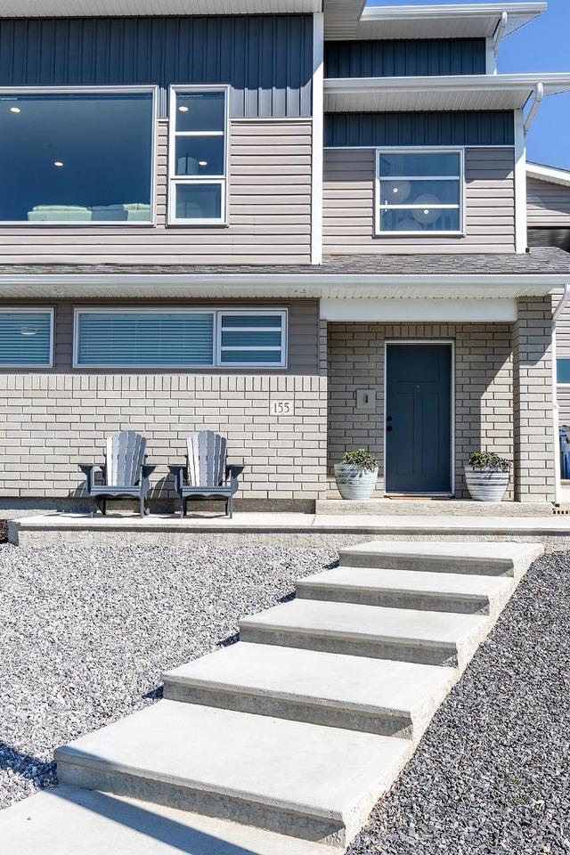 155 Stratton Road Se, House detached with 4 bedrooms, 3 bathrooms and 6 parking in Medicine Hat AB | Image 2